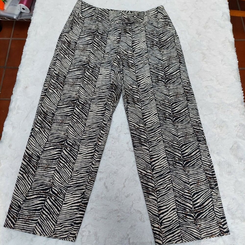 Travel Smith Women's Cropped Capri Pants Size 4 Wide Leg Zebra Print White Black